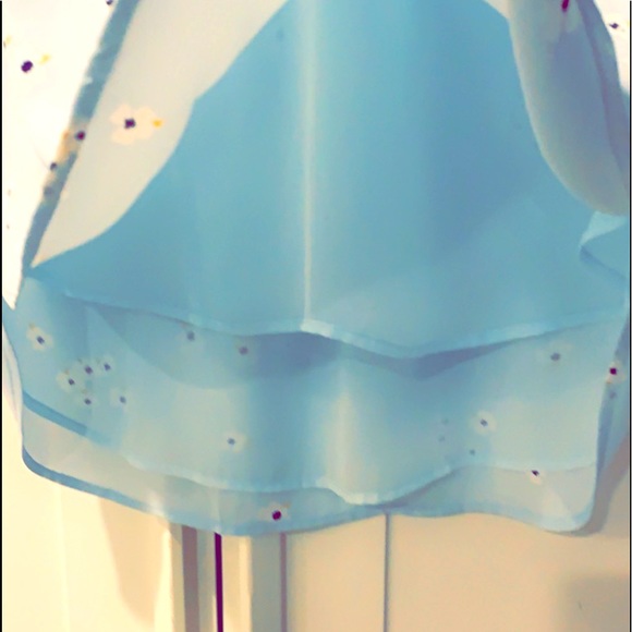 LOFT Blossom Henley Flutter Shell blouse. Size.M - Picture 7 of 13